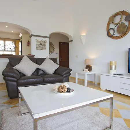فيلة Casa Lucanna *